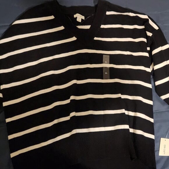 Sweater - Picture 2 of 2